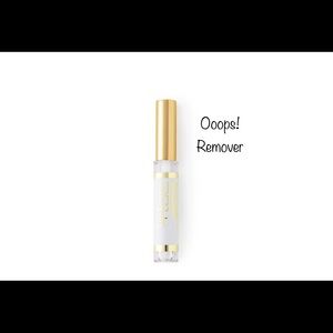 Ooops LipsSense Remover NWT